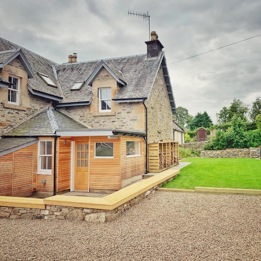 Laburnam Villa - Luxury 4 Bedroom Accommodation In The Heart Of Killin Exterior photo